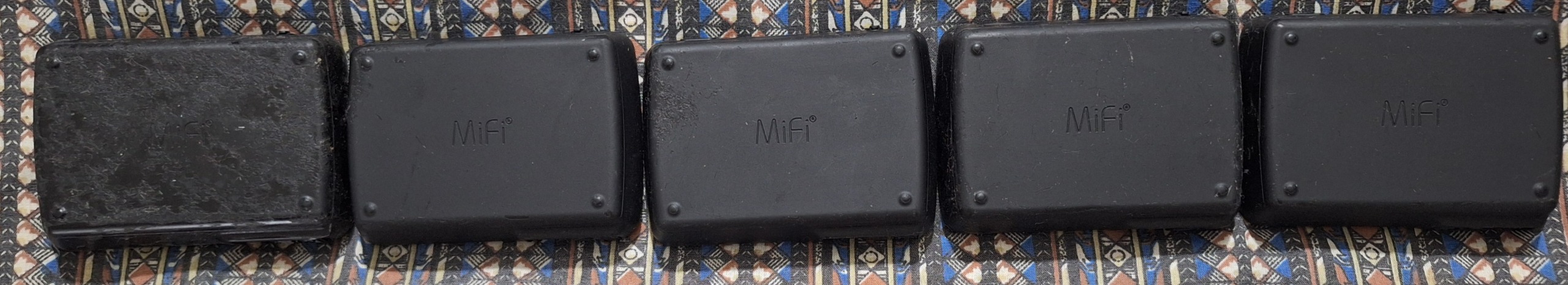 5عددمودم جیبی سیمکارتخور فقط دونه1تومن باارسال