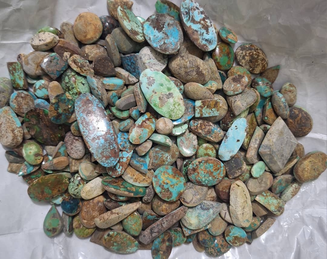 100عددسنگ فیروزه اصل نیشابور دونه ای فقط100هزار