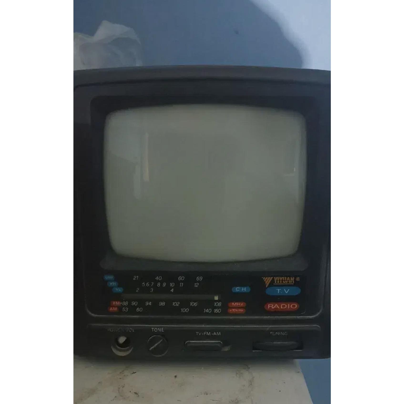 تلویزیون 5/5 اینچ ژاپنی