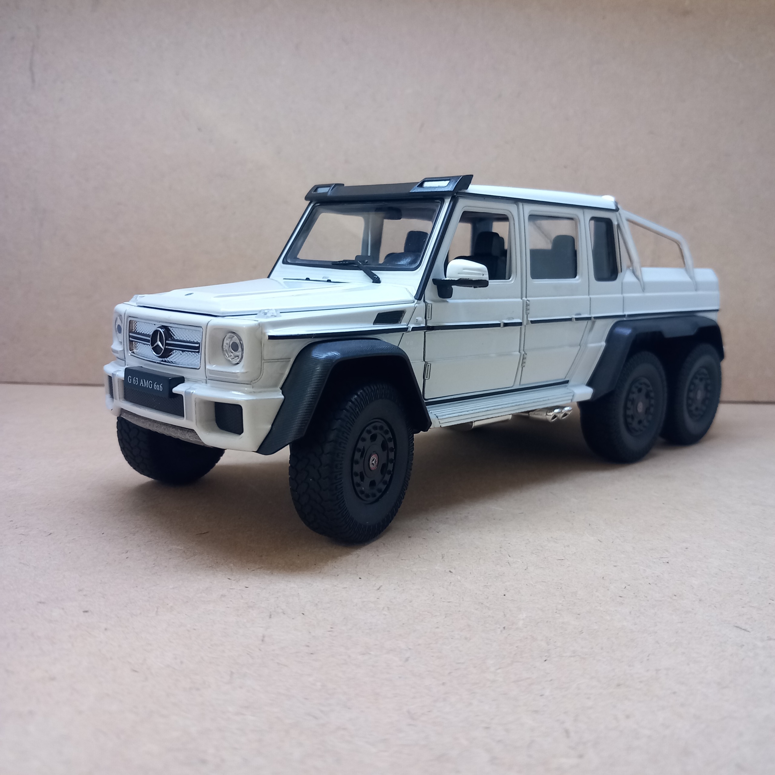 مرسدس بنز g63 amg 6×6 جی کلاس