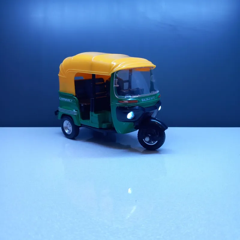 ماکت موتور سه چرخ تاکسی باجاج هند