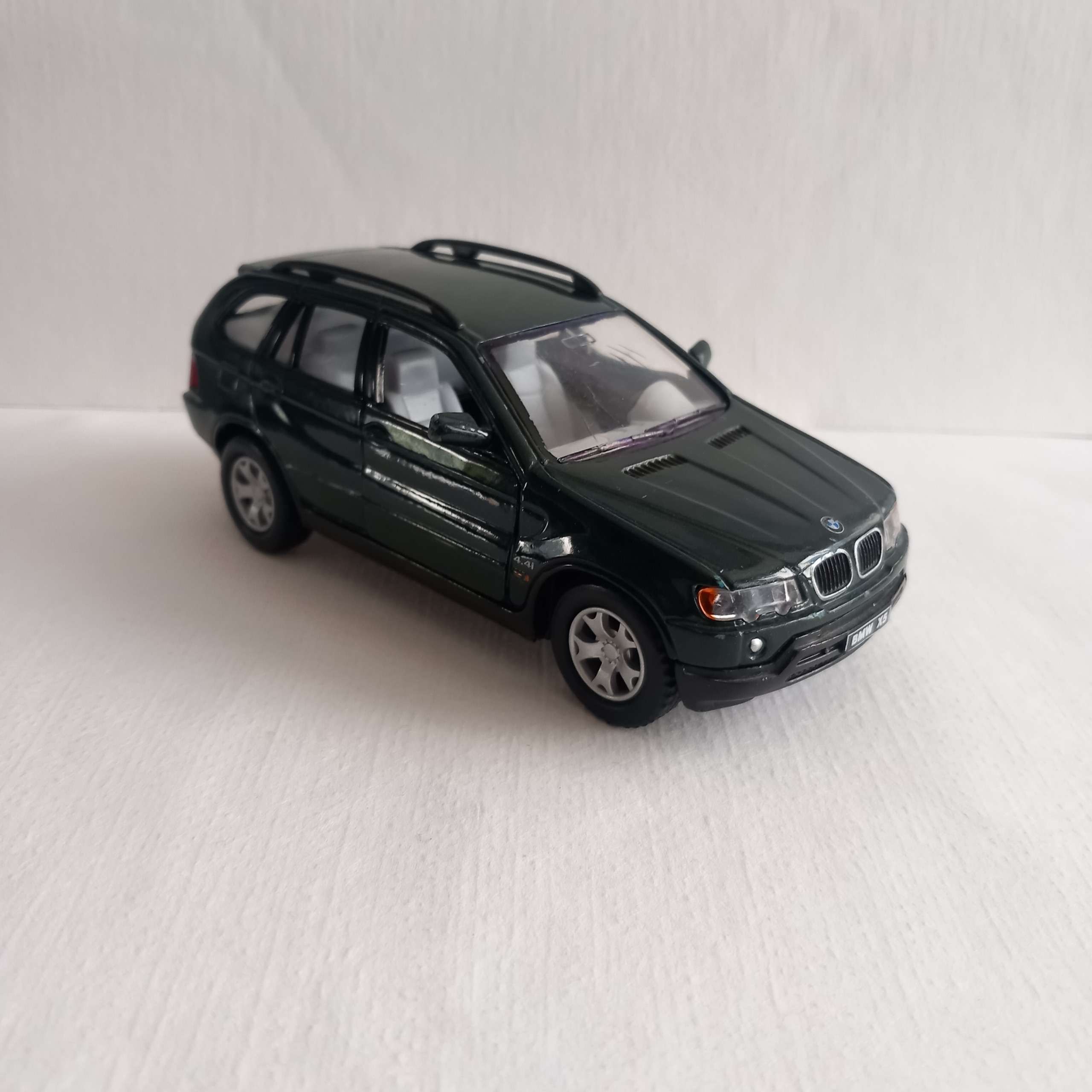 ماکت بی ام و x5 کینسمارت bmw