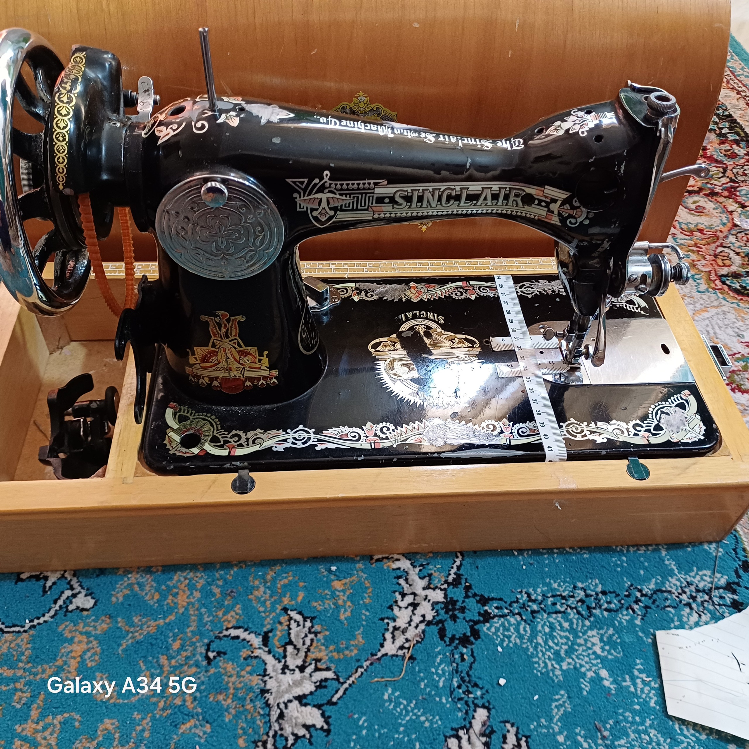 چرخ خیاطی قدیمی کلکسیونی مربوط به دوره پهلوی )
