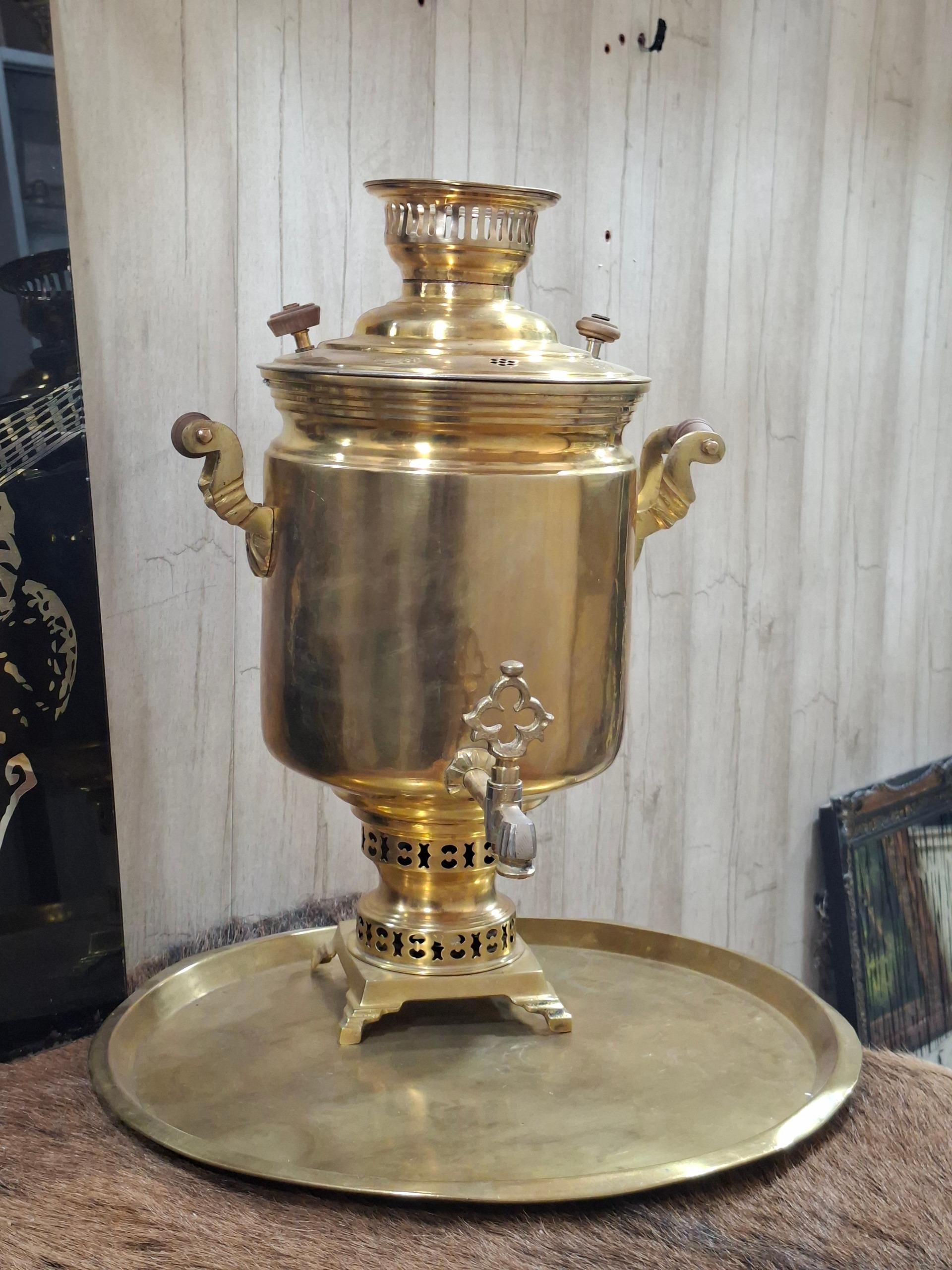سماور زغالی کهنه