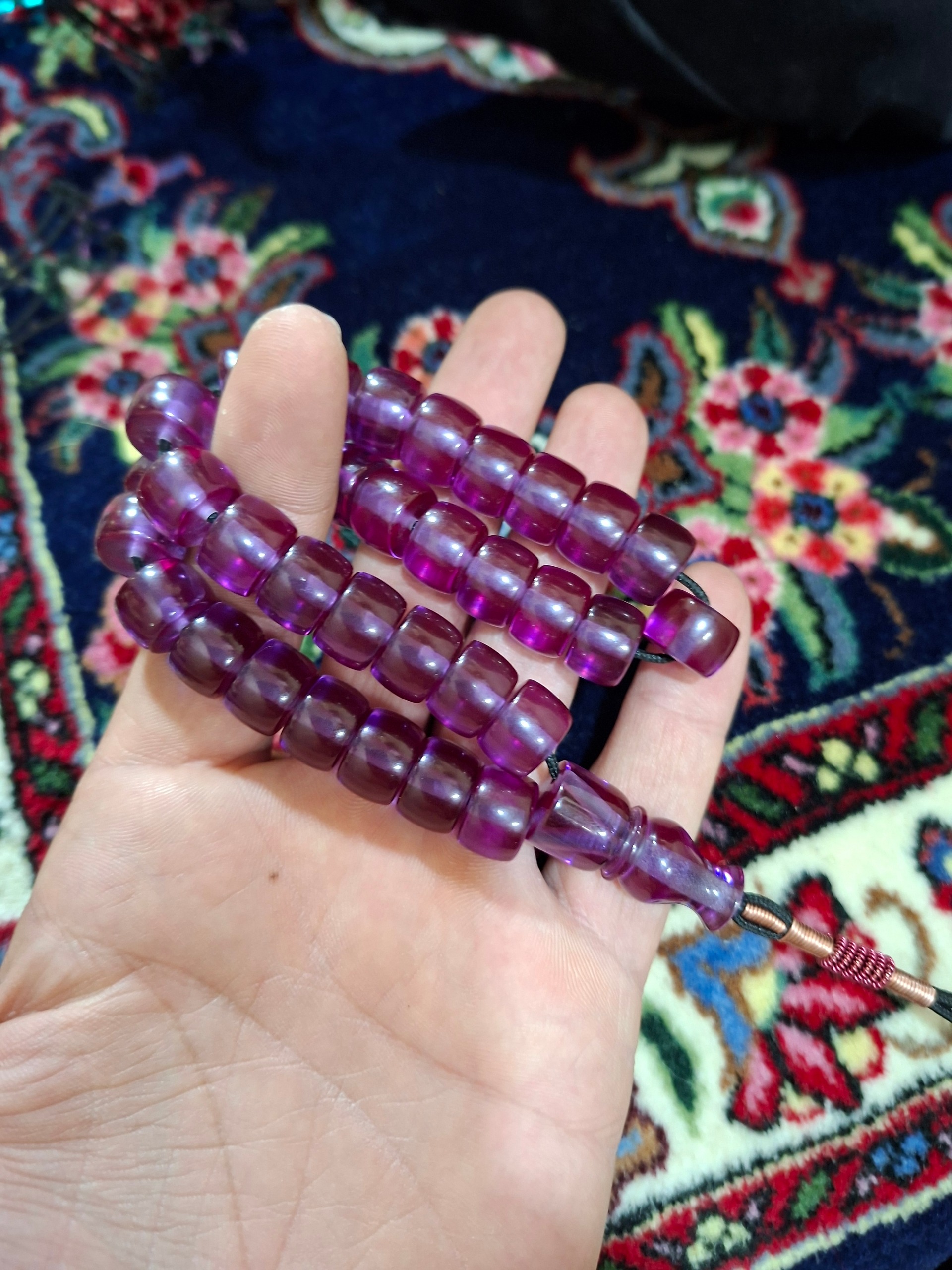 تسبیح سندلوس زیبا و تک رنگ