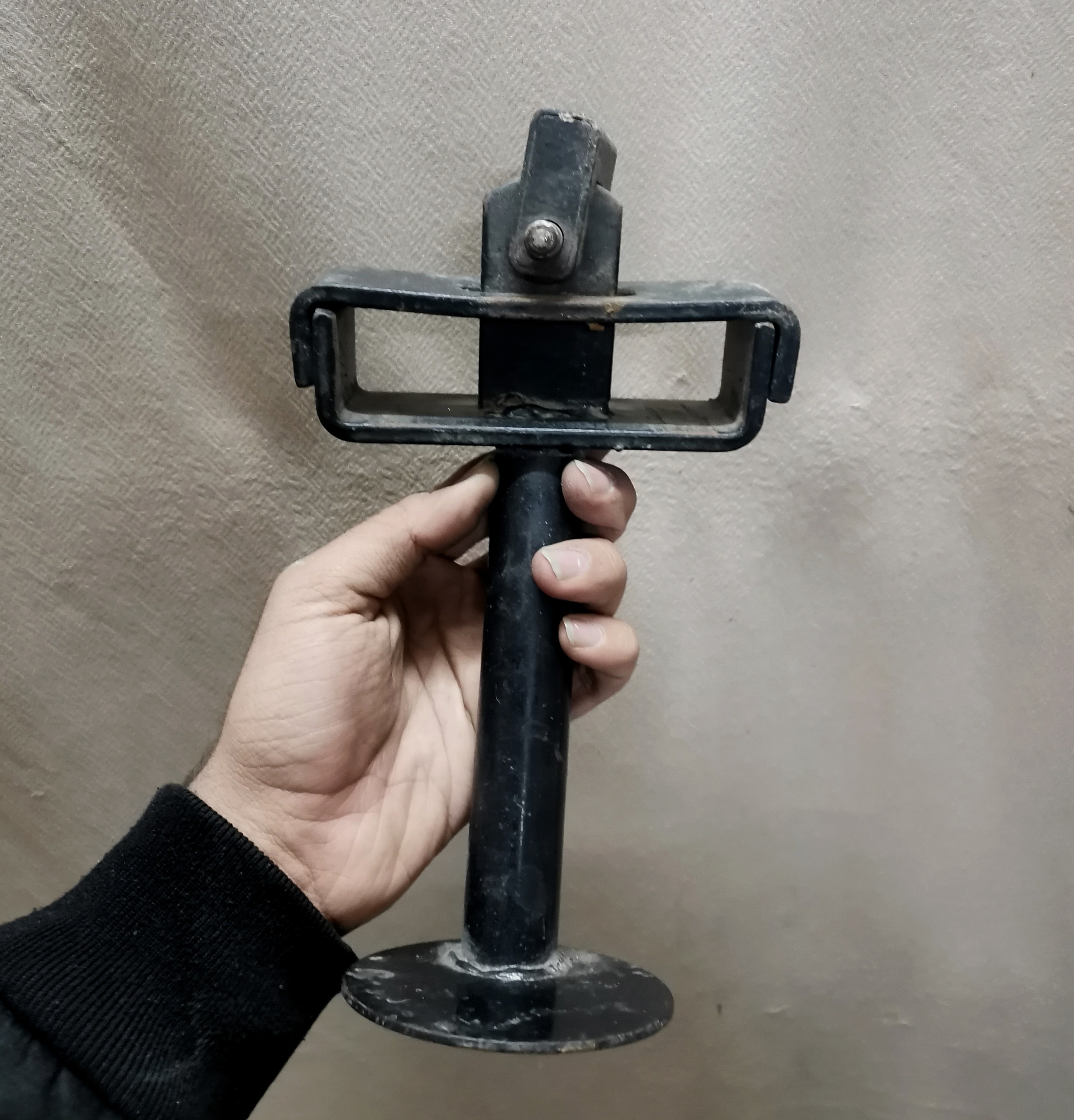 قفل پدال خودرو