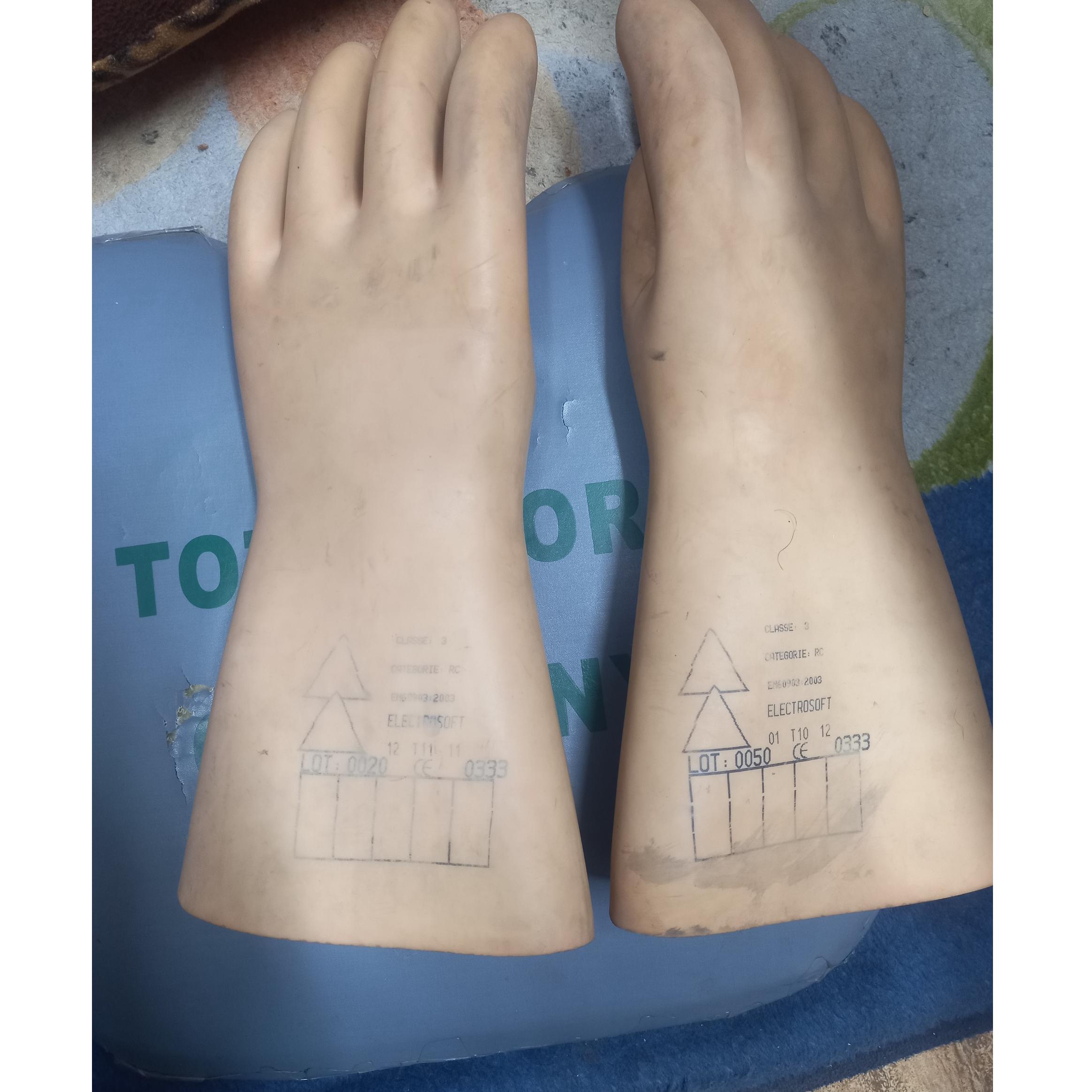 دستکش محافظ ضدبرق LOT0020بیست کیلو