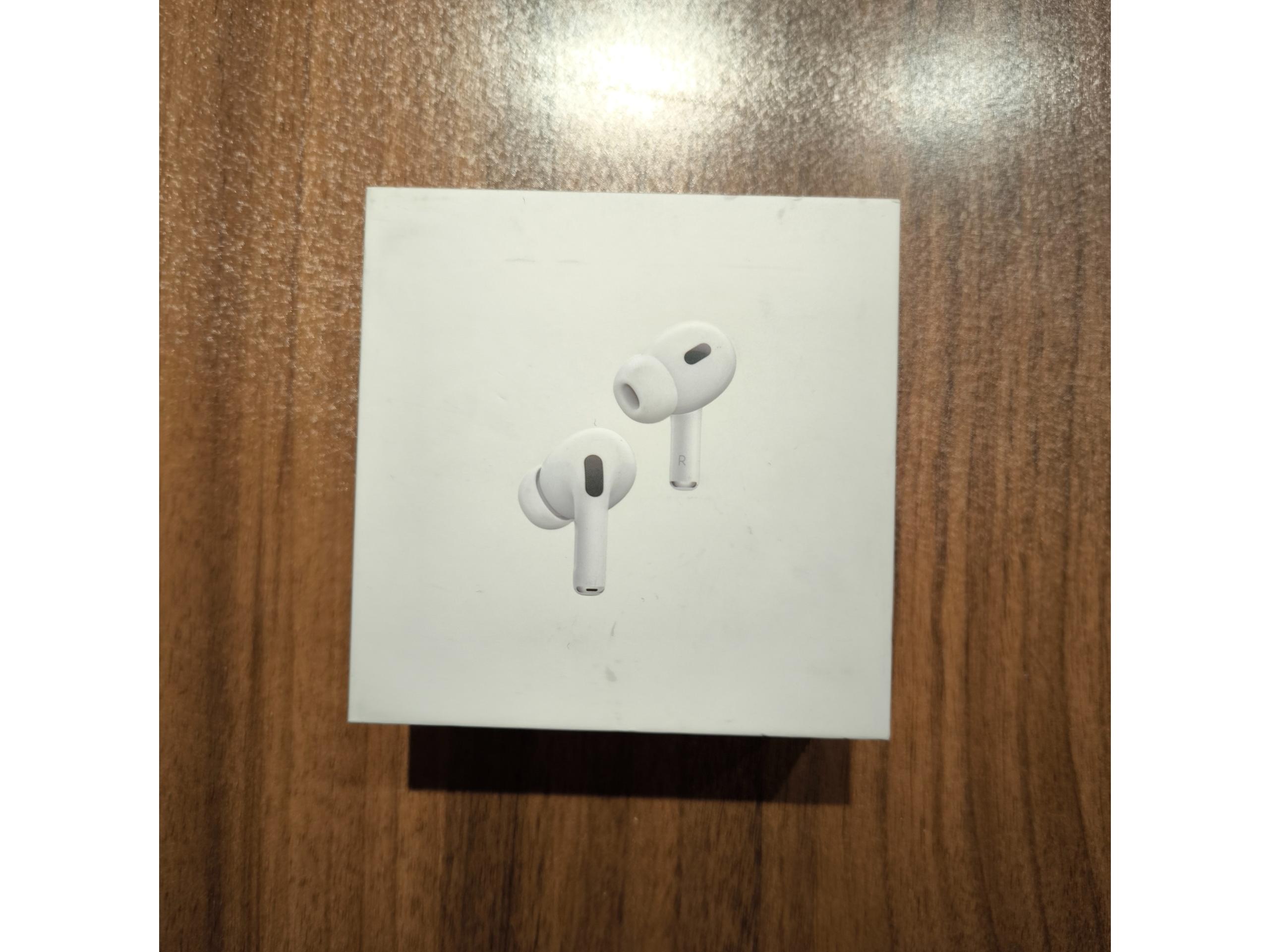 Airpod pro 2 لایتنینگ اکبند