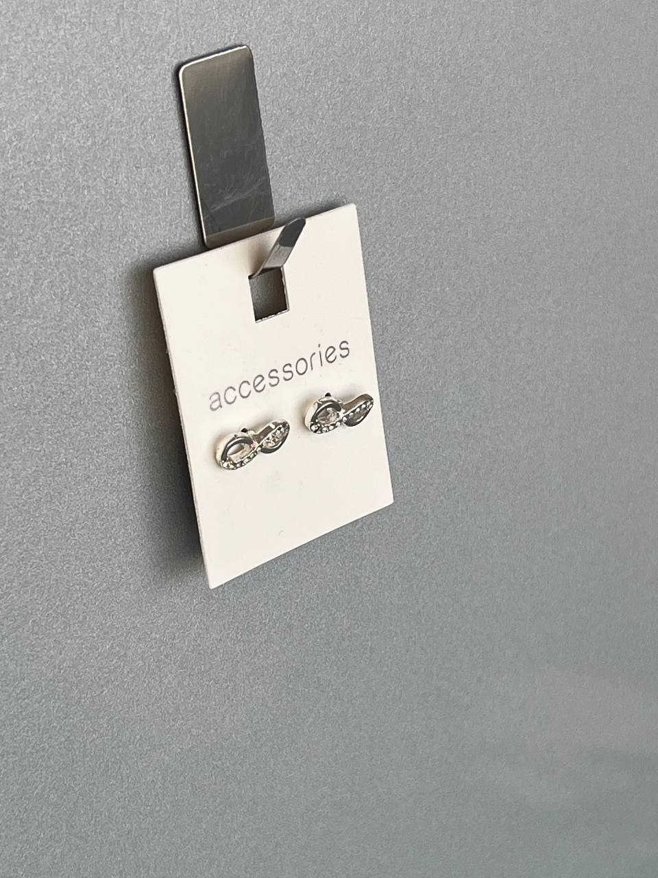 گوشواره میخی بینهایت accessories