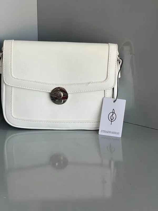 کیف دستی زنانه قفلی کلاسیک سفید یخی Stradivarius