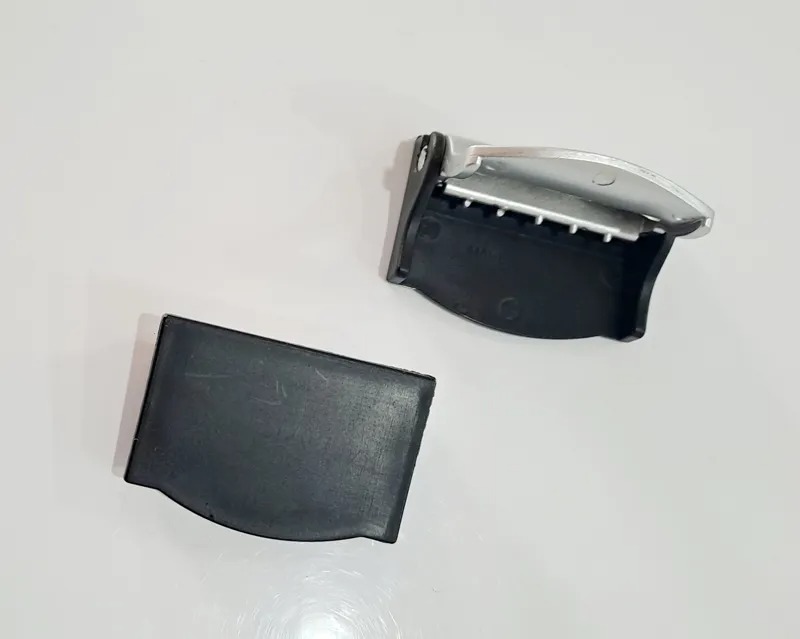 قفل کمربند ایمنی ماشین