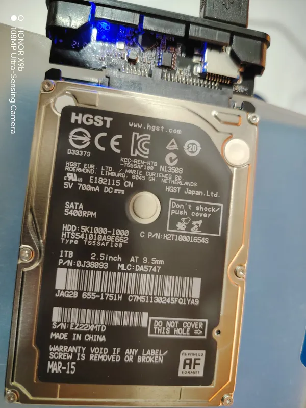 هارد لپ تاپ 2.5 اینچی 1 ترا hgst(apple)