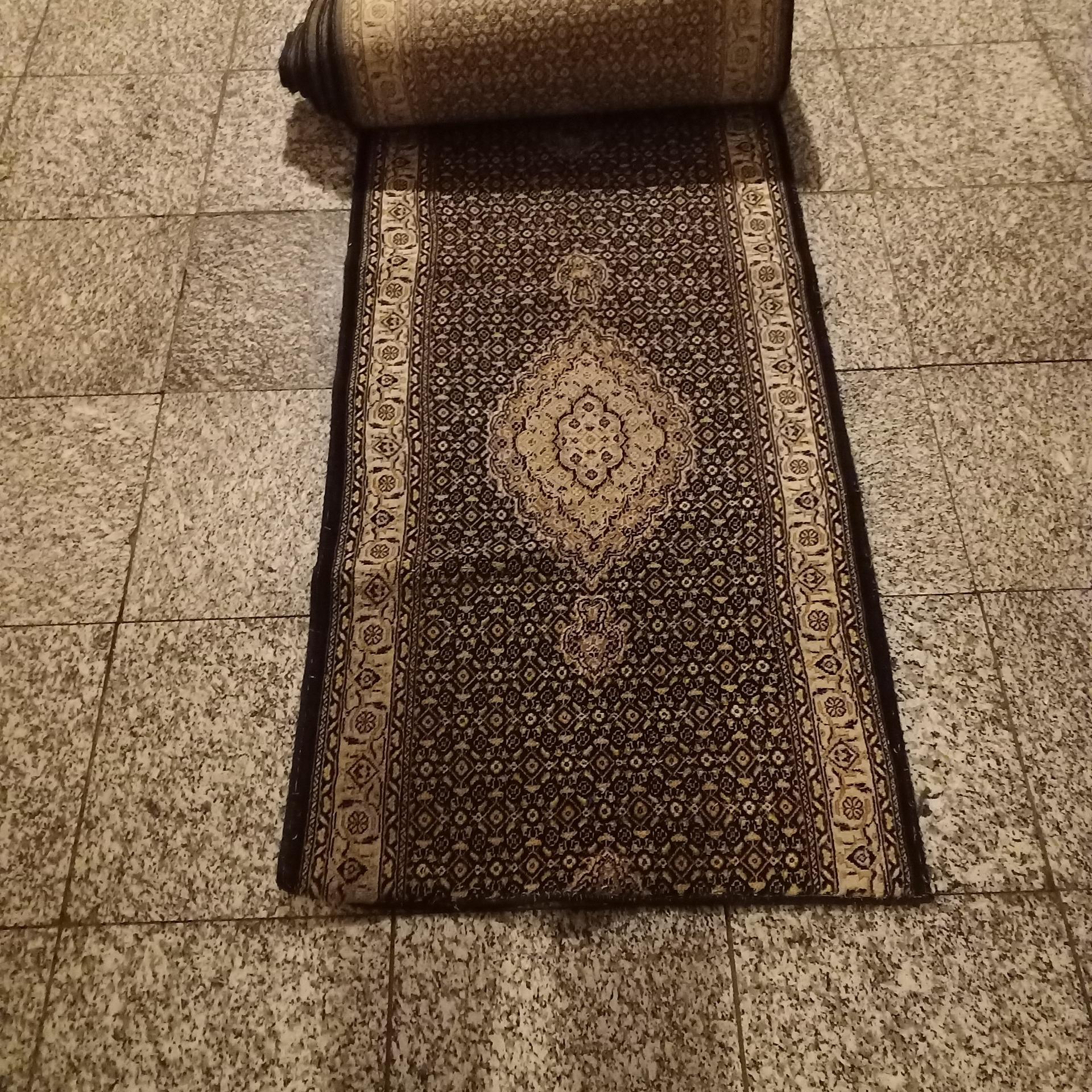 فرش کناره در حد نو استفاده نشده