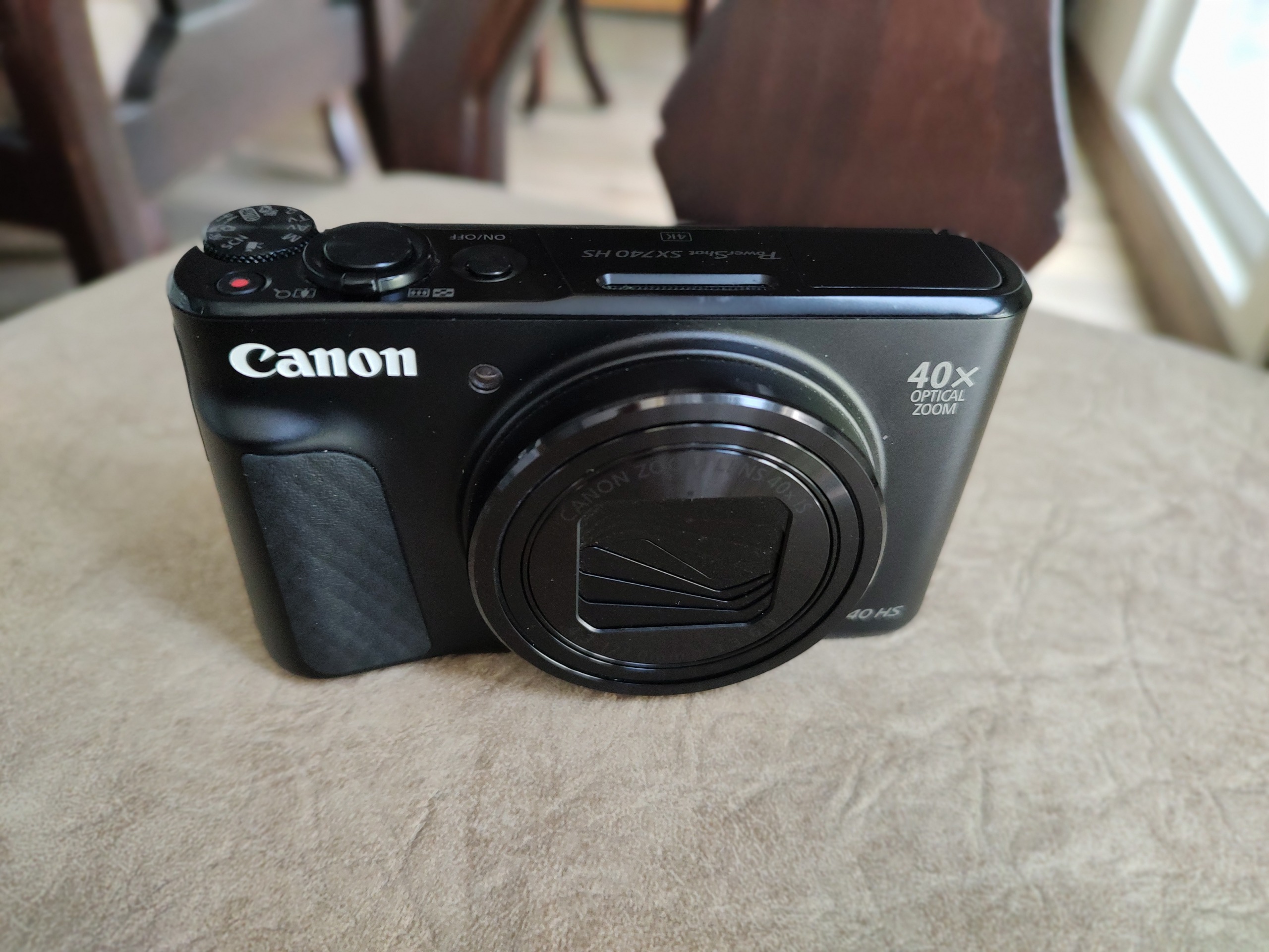 Canon PowerShot sx740 hs