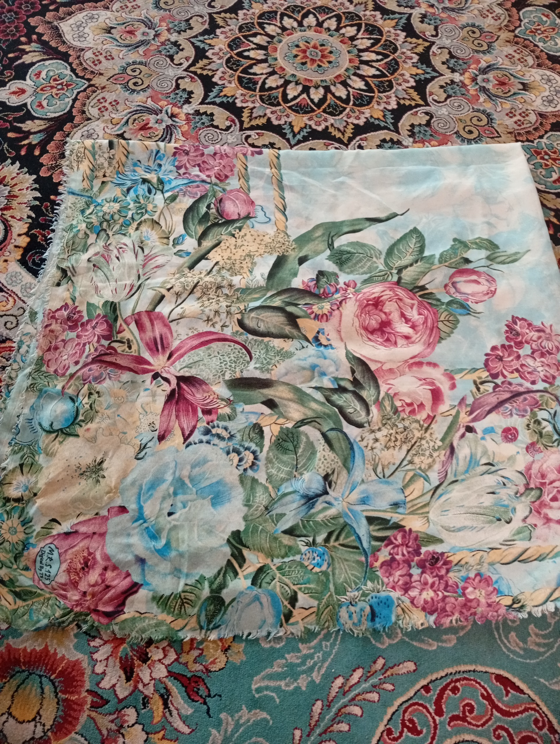 روسری قواره دار زیبا