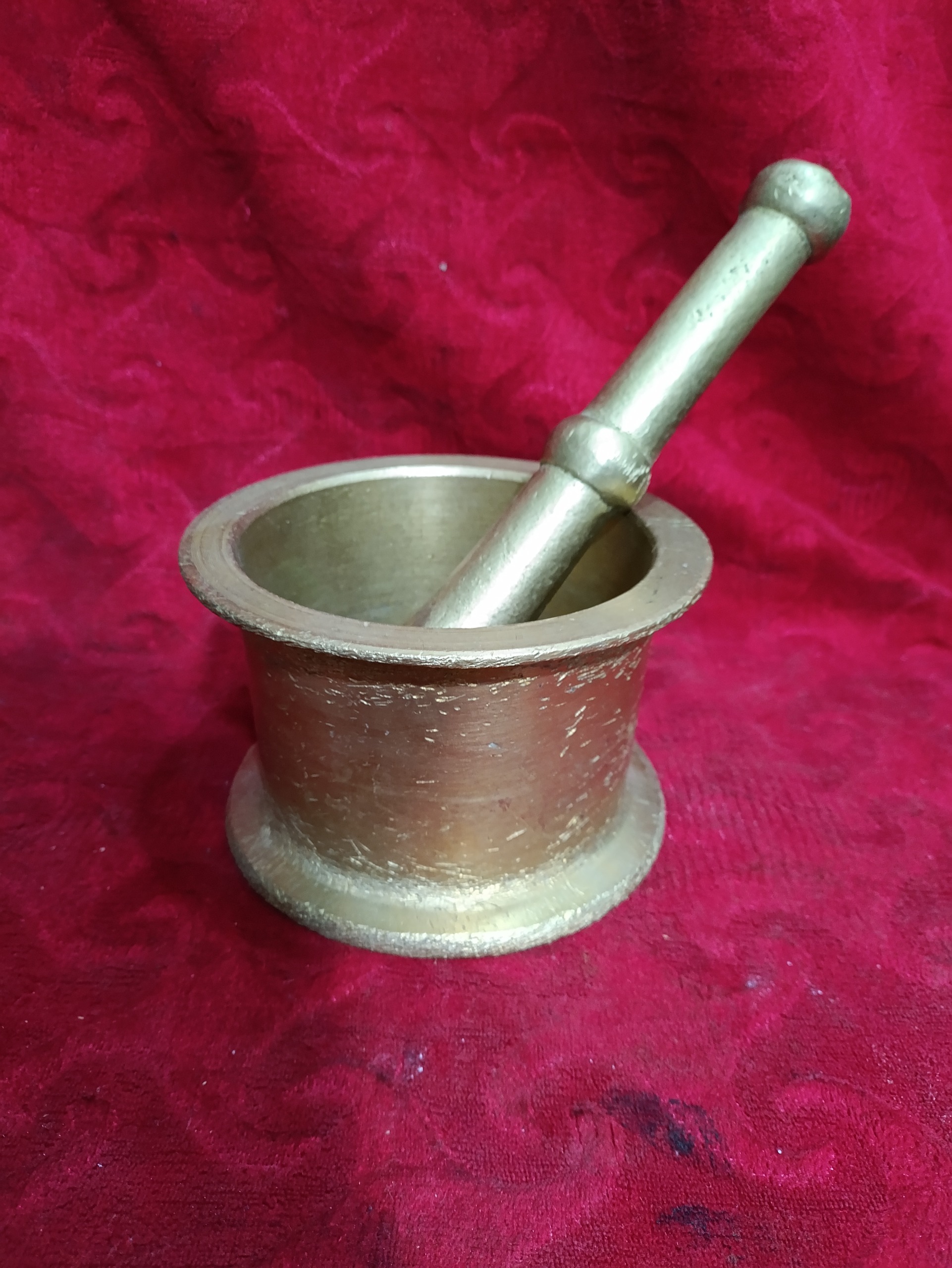 هاون قدیمی برنجی بالای 4کیلو