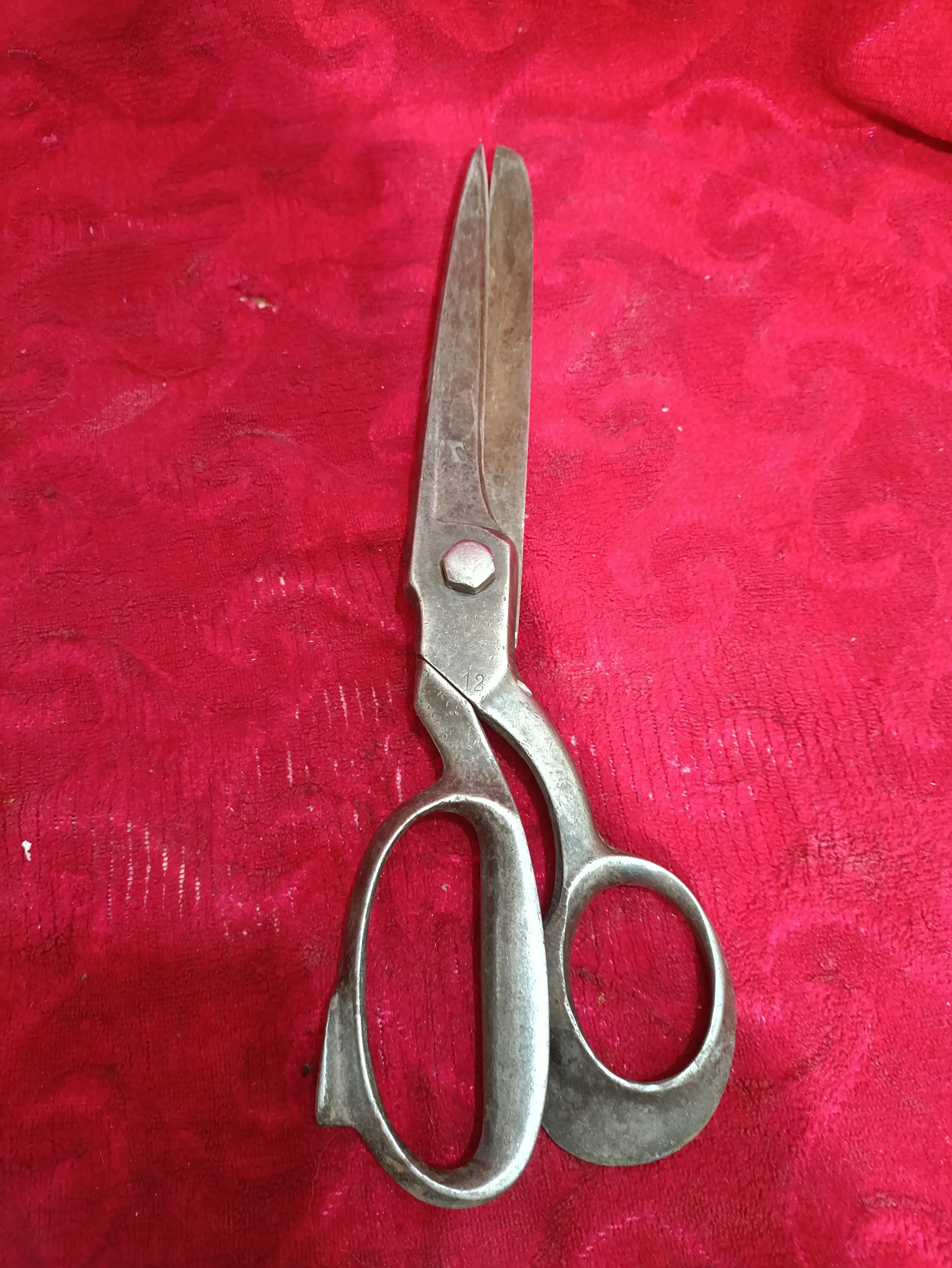 قیچی مارک دار خارجی