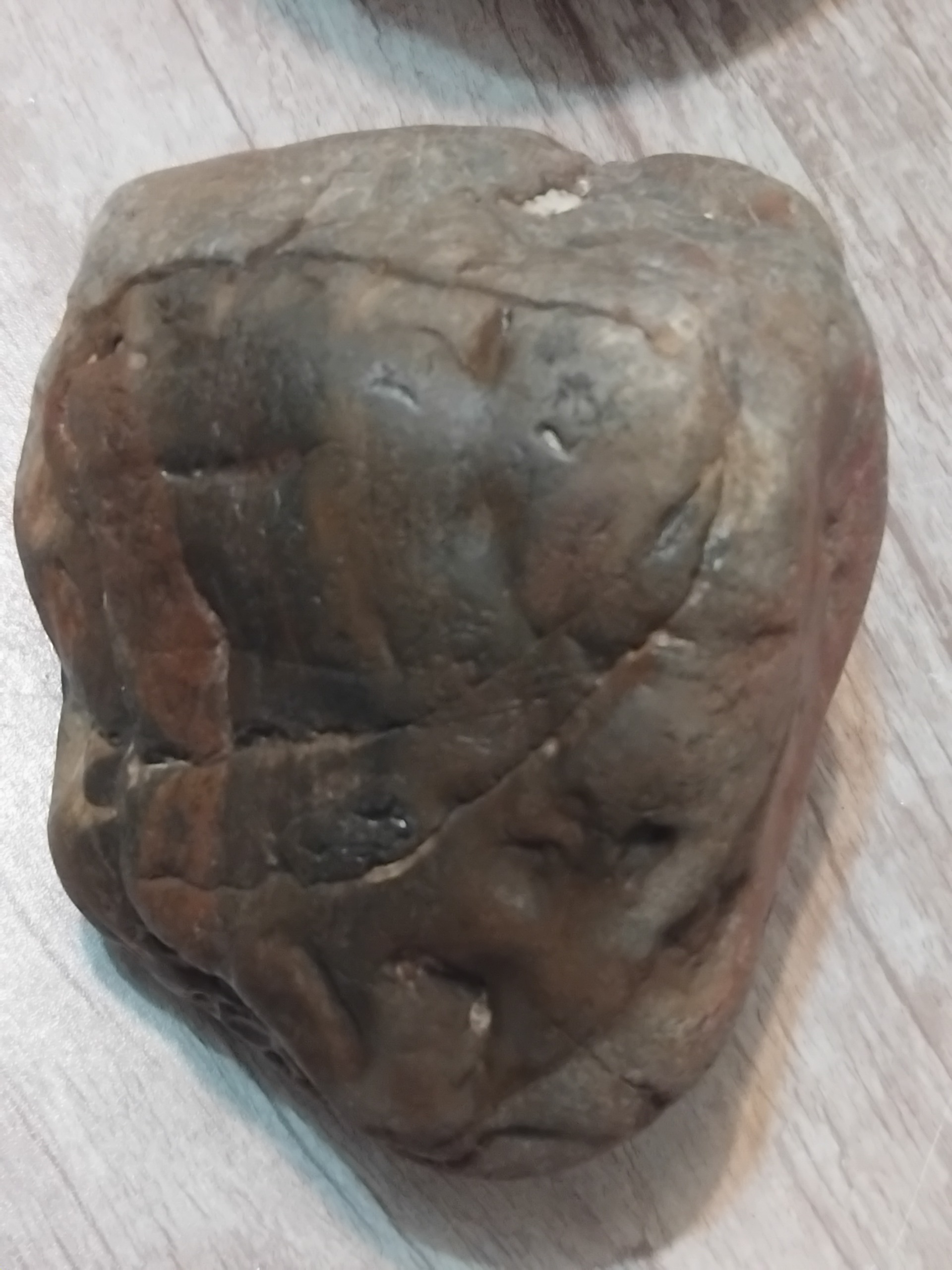 حدود 80 کیلو شهاب