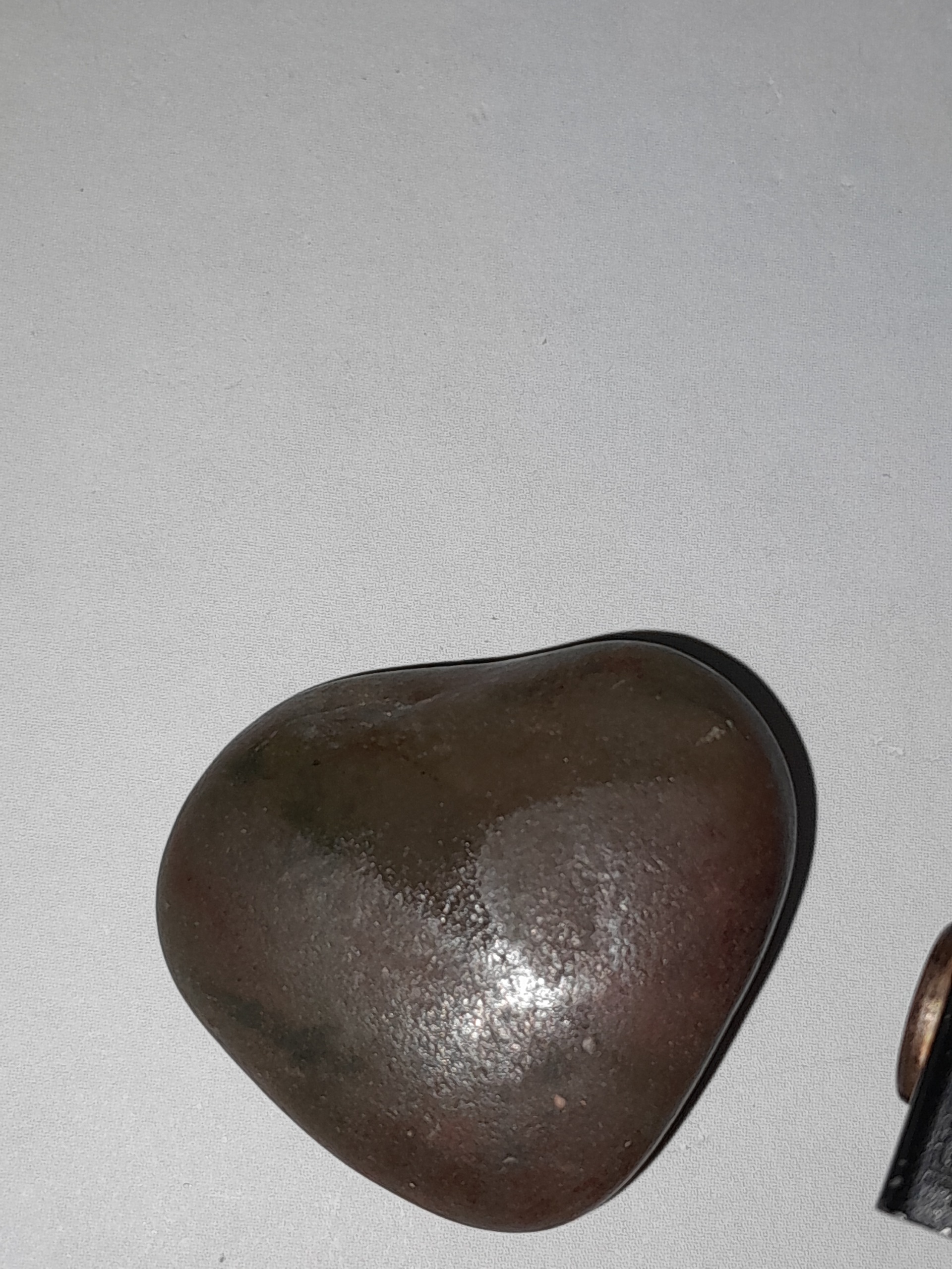 سنگ روغنی عجیب