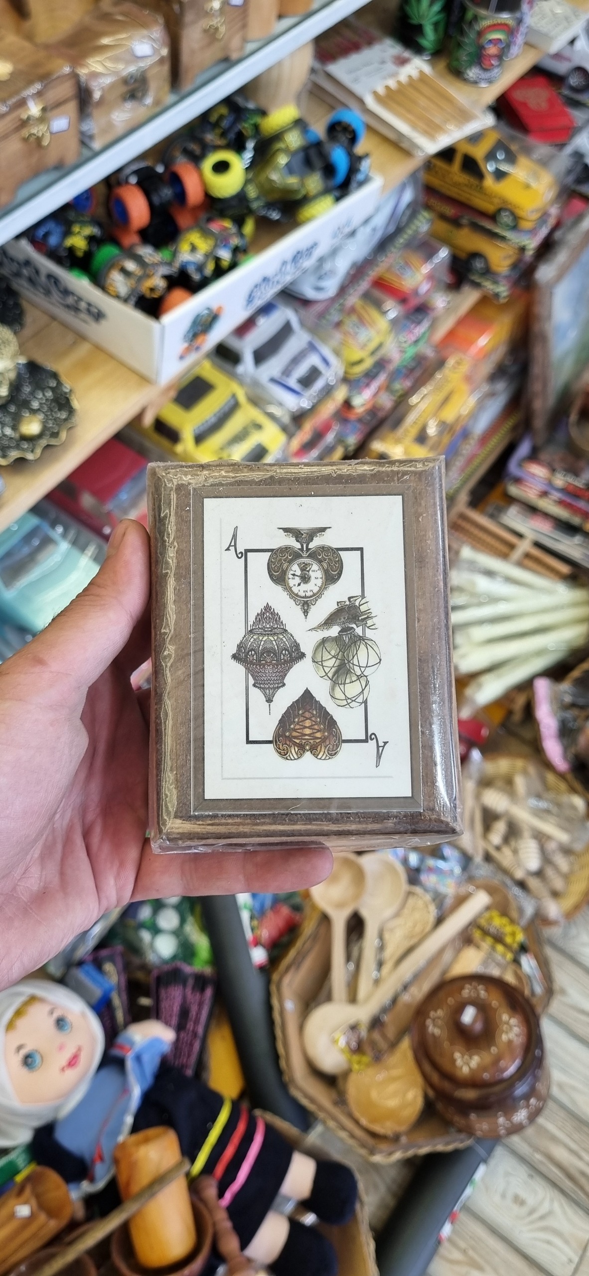 جعبه چوبی طرح دار
