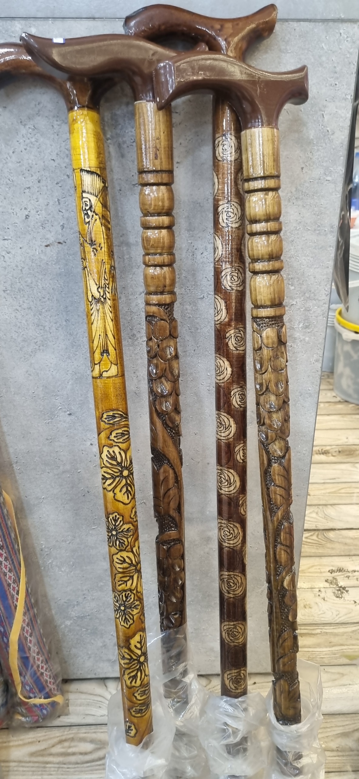 عصای چوبی پرکار و مقاوم