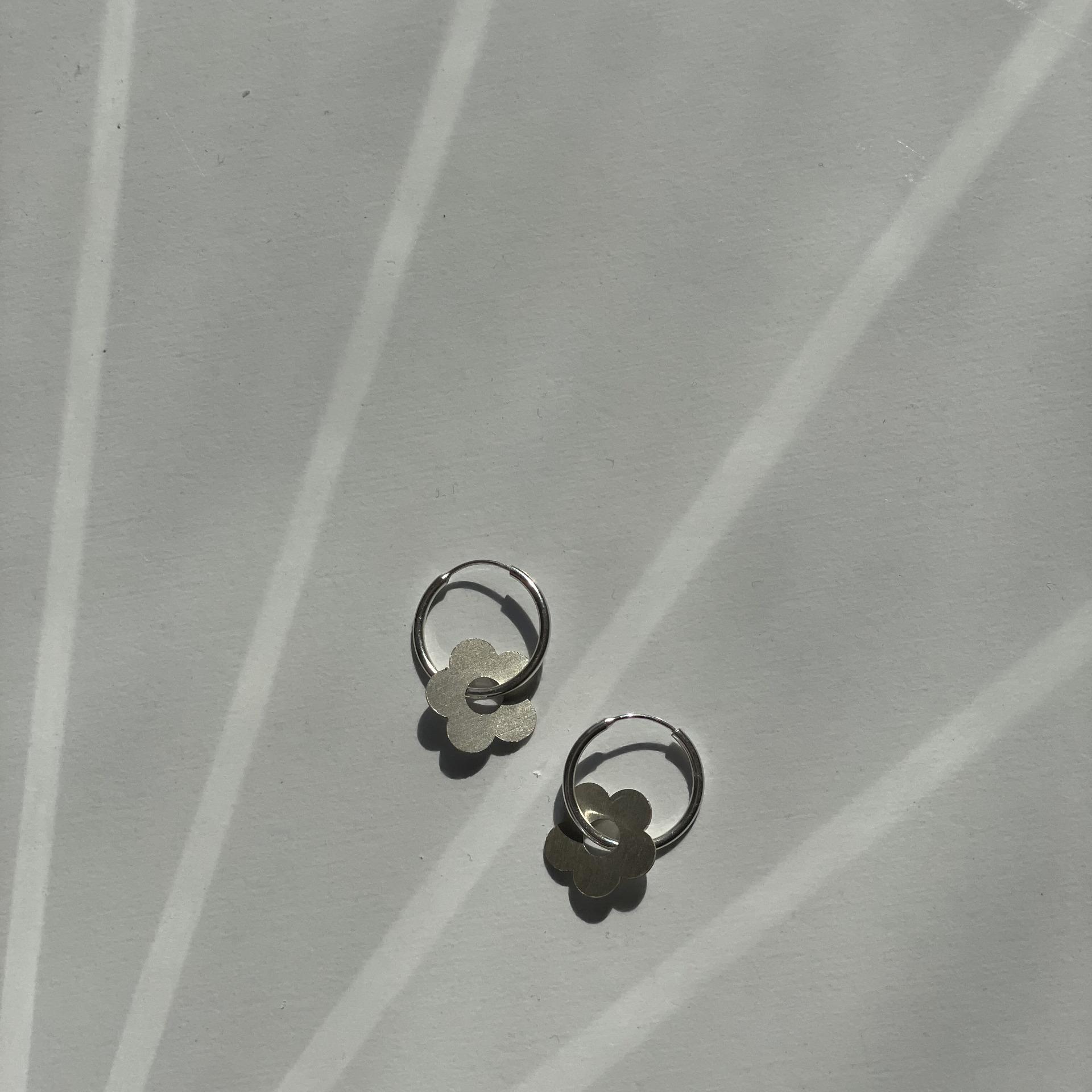 گوشواره حلقه ای گل