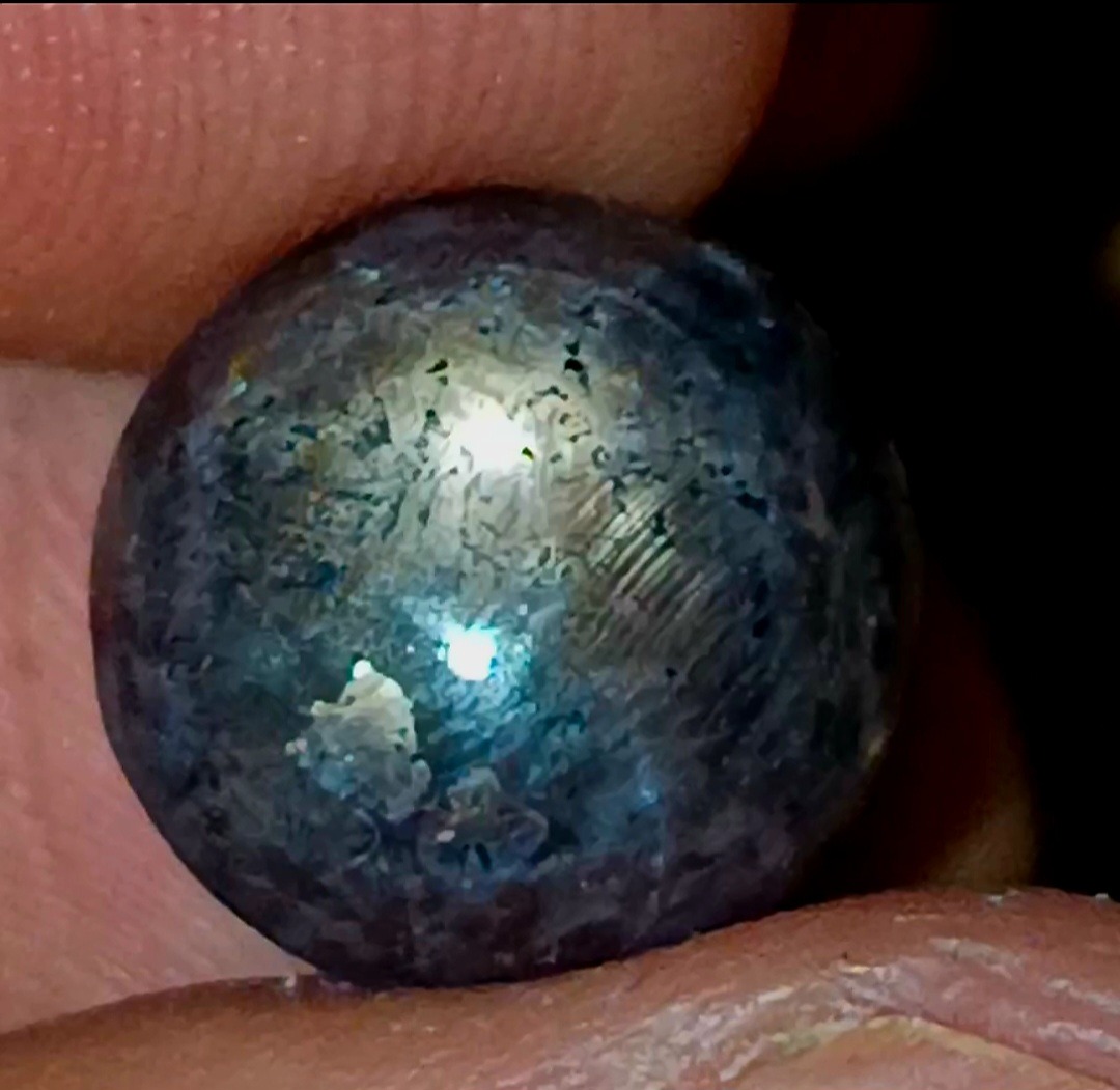 یاقوت استار غولپیکر آفریقایی طبیعی