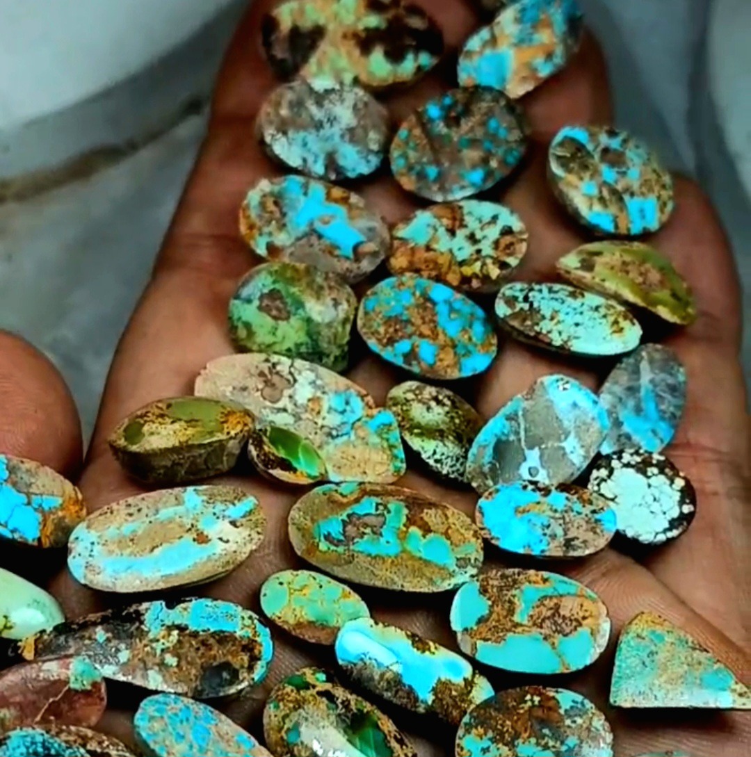 65 عدد فیروزه نیشابور طبیعی
