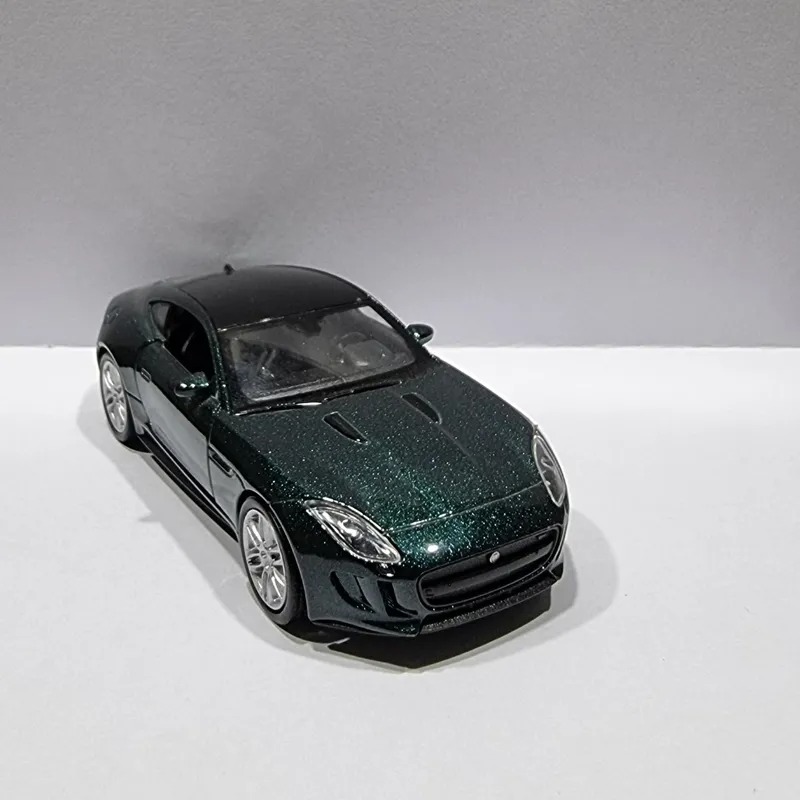 ماکت ماشین فلزی جگوار jaguar f type cupe ویلی