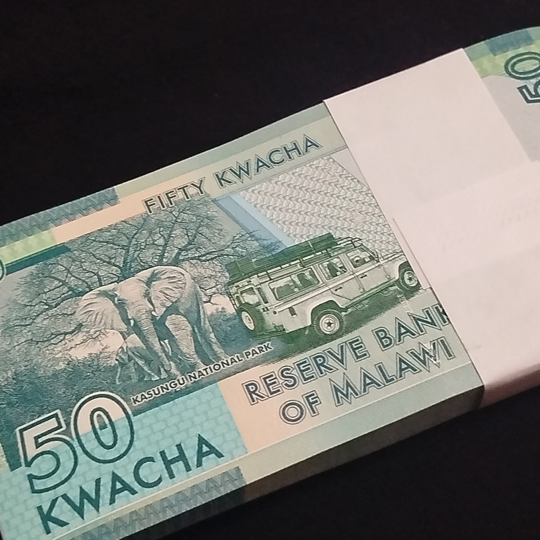 بسته اسکناس 50 کواچا مالاوی سوپربانکی