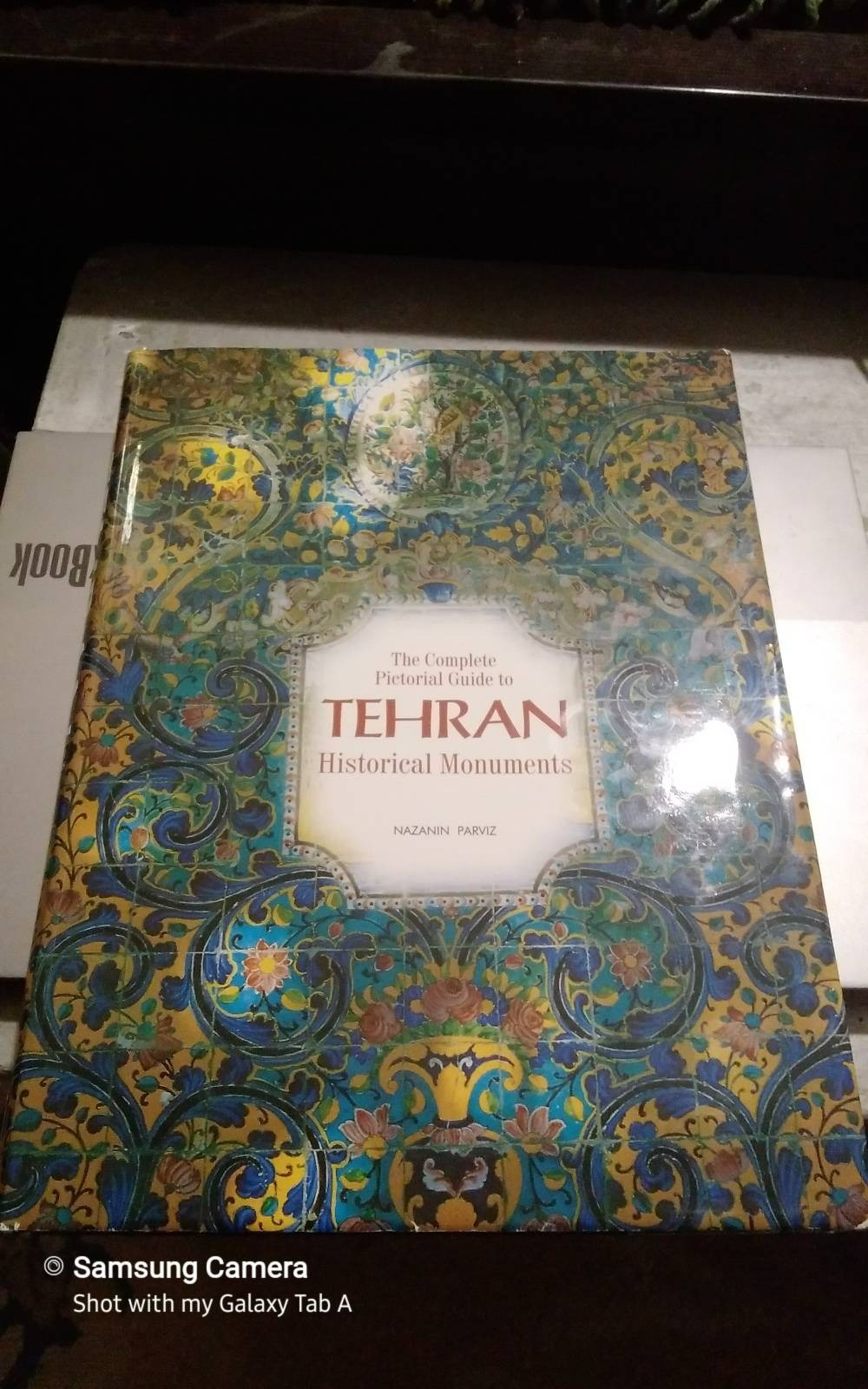کتاب راهنمای کامل تصویری بناهای تاریخی تهران