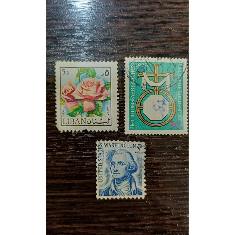 سه قطعه تمبر خارجی قدیمی