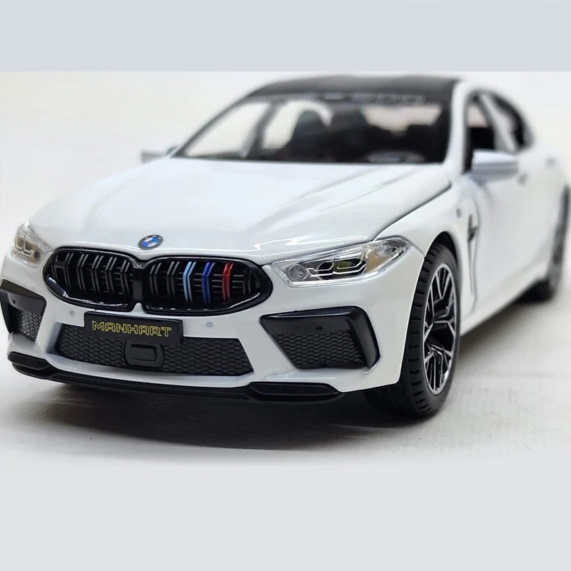 ماکت ماشین فلزی BMW M8 چه ژی 1/24
