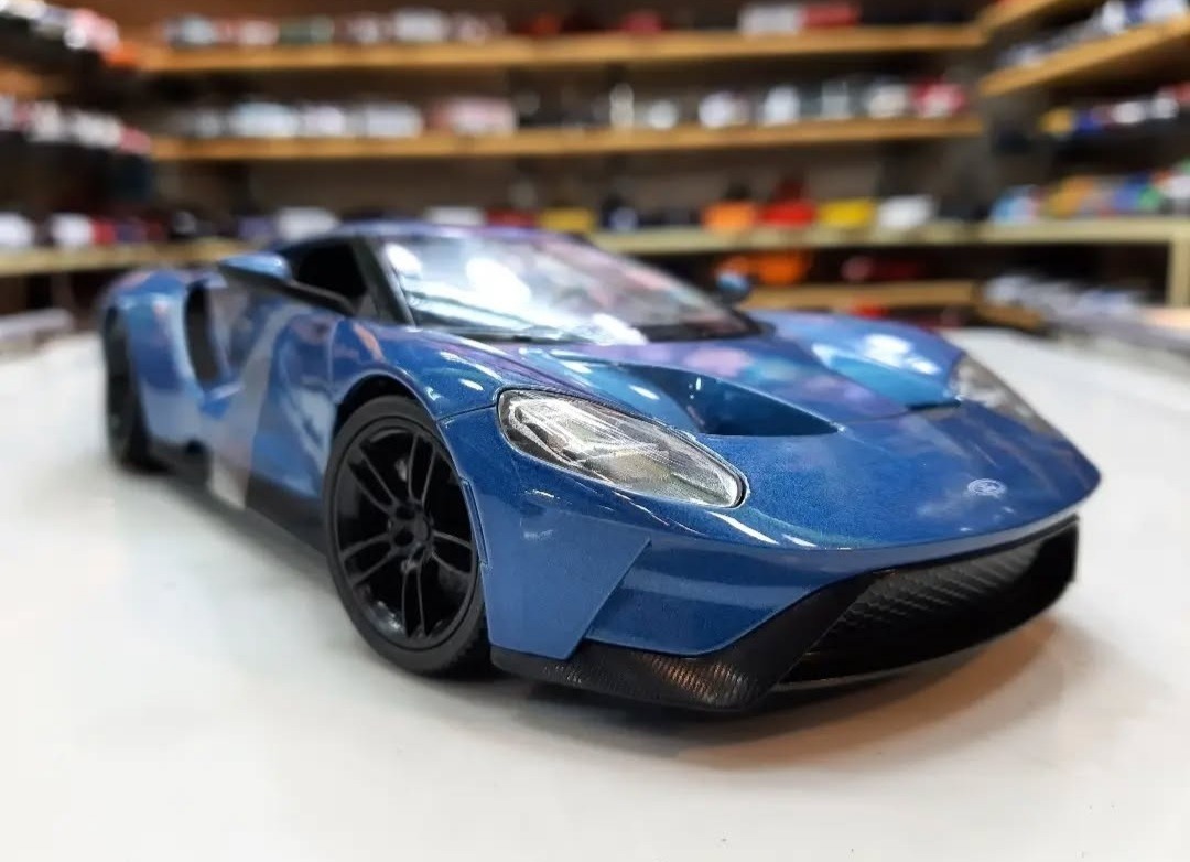 ماکت فورد GT 2017 ویلی 1/24 تک جعبه
