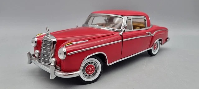 ماکت مرسدس بنز 220E کوپه 1/18 سان استار