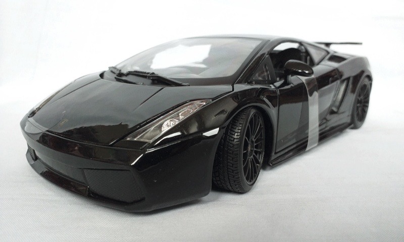 ماکت نایاب لامبورگینی دیابلو 1/18 مایستو تک جعبه