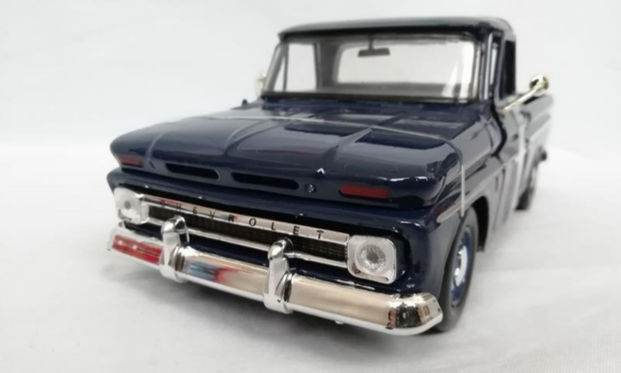 ماکت کلکسیونی شورلت پیکاپ 1966 موتورمکس 1/24