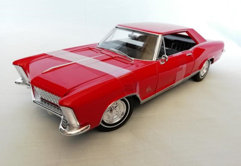 ماکت کلکسیونی بیوک ریورا 1/24 ویلی تک جعبه