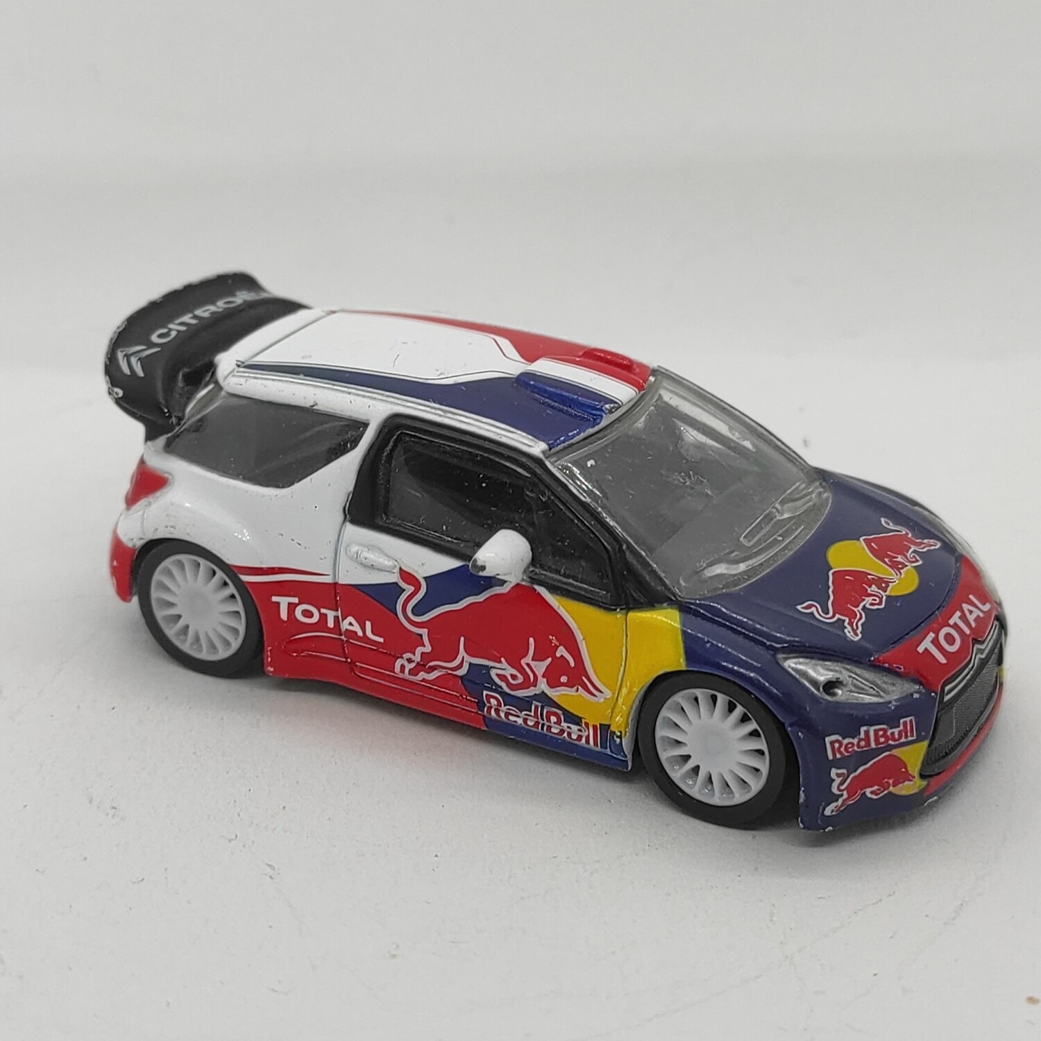 ماکت اورجینال سیتروئن DS3 رالی 1/64 ( by norev )