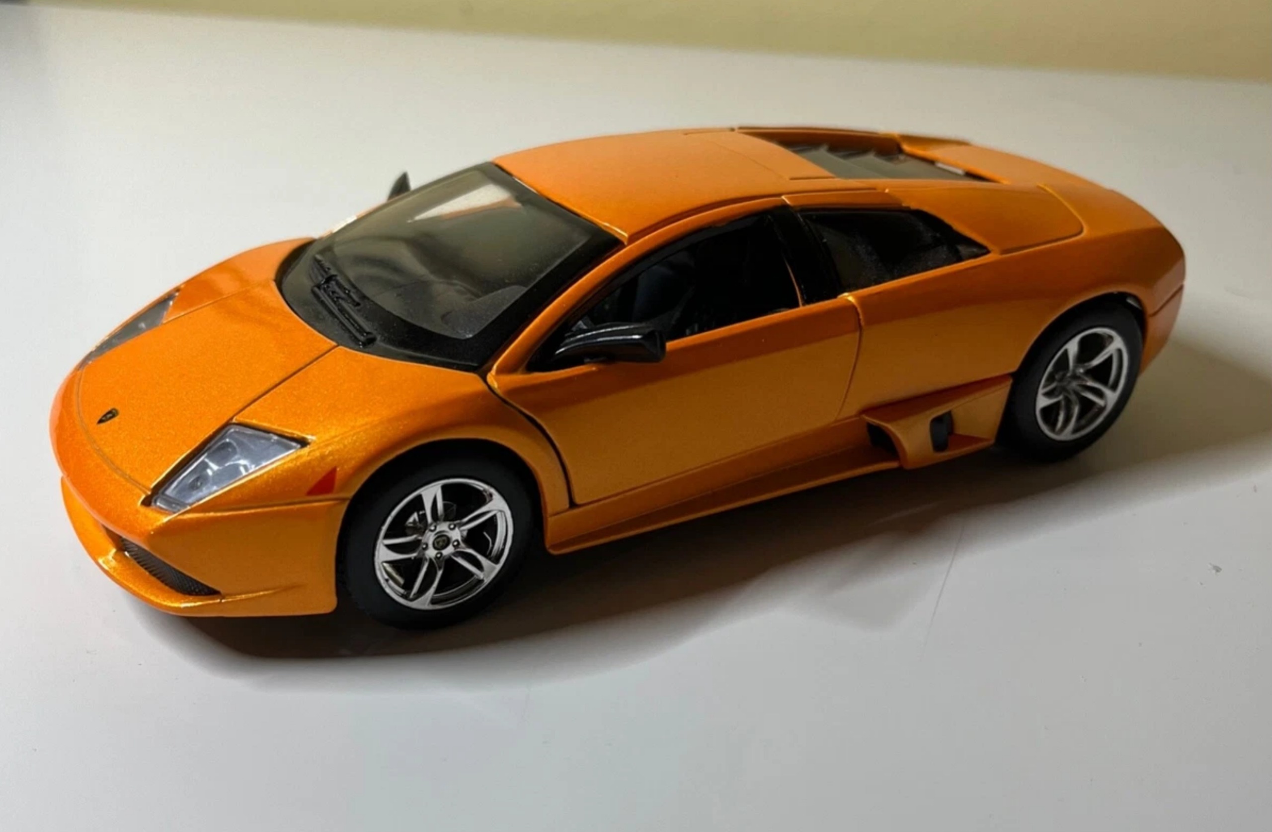 ماکت لامبورگینی مورسیه لاگو LP640 مایستو 1/18