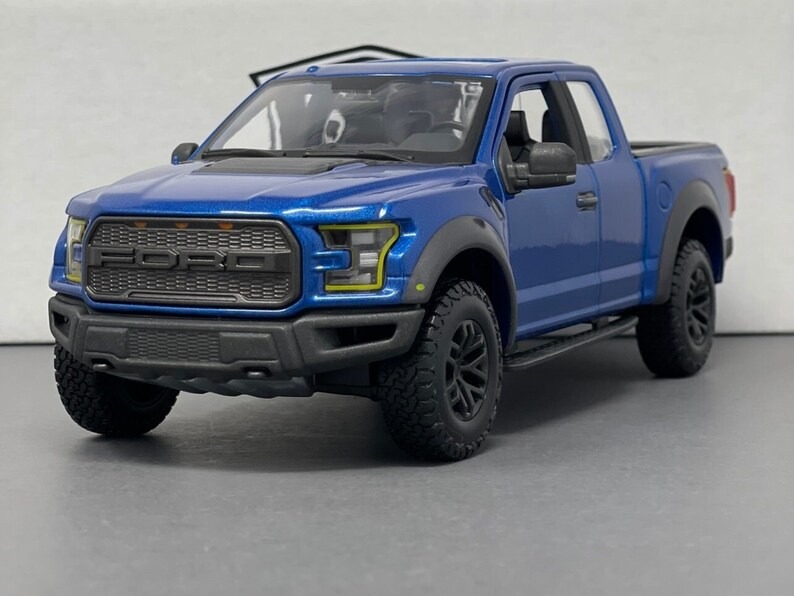 ماکت کمیاب فورد رپتور F-150 مایستو 1/24
