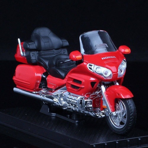 ماکت موتور هوندا Gold Wing مقیاس 1/24 تک جعبه