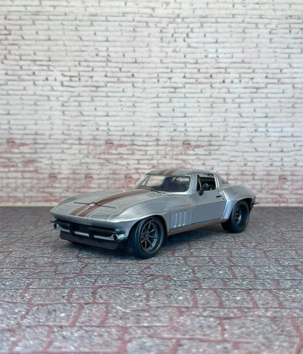 ماکت ماشین شورلت کوروت 1/24 جادا تک جعبه