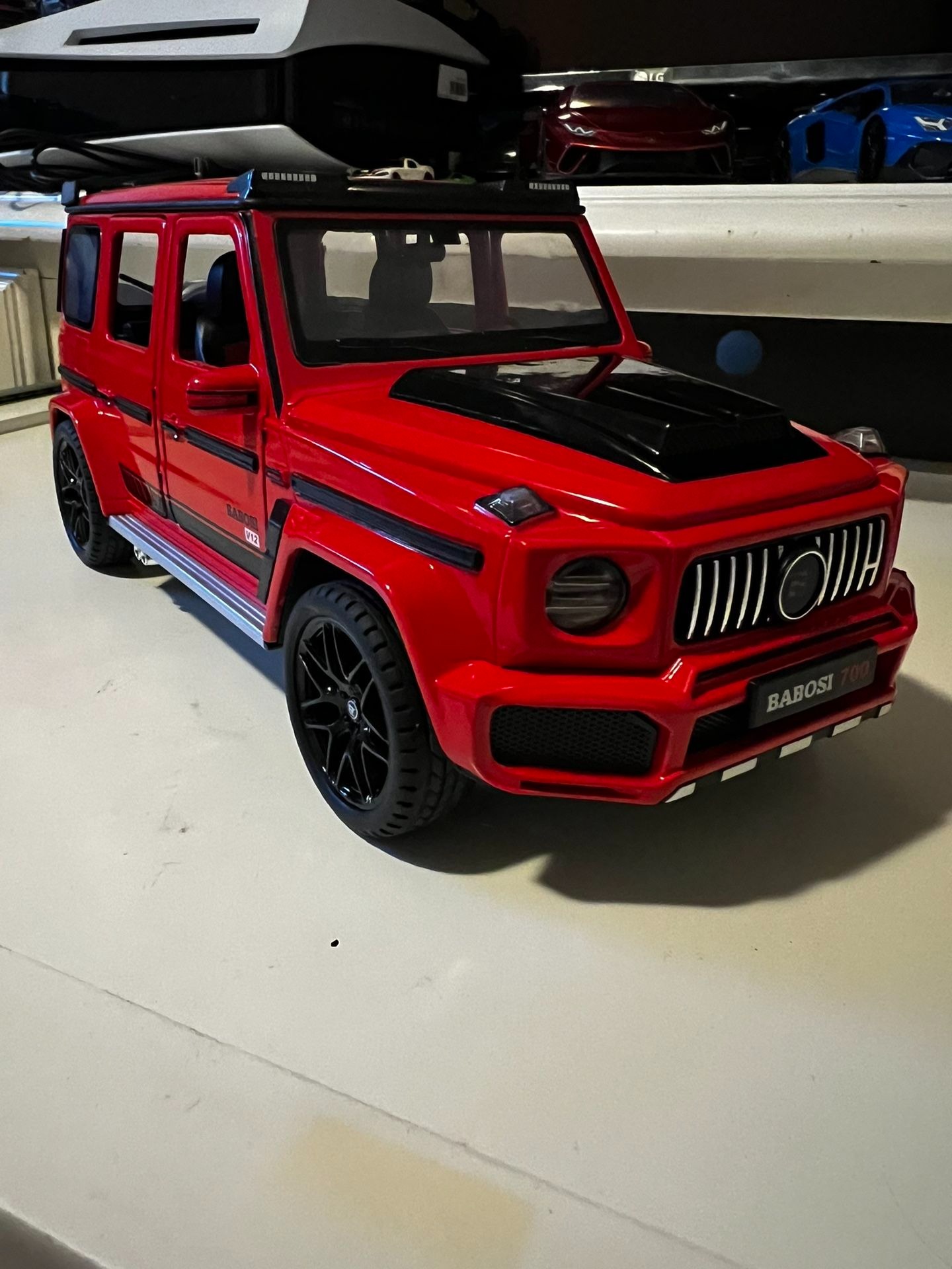 ماکت مرسدس بنز G700 بارابوس مقیاس 1/18