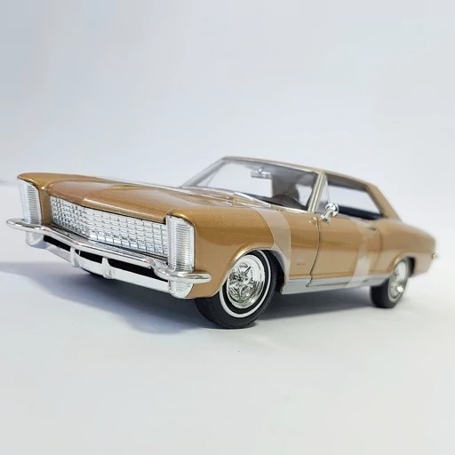 ماکت کلکسیونی بیوک ریورا 1/24 ویلی تک جعبه