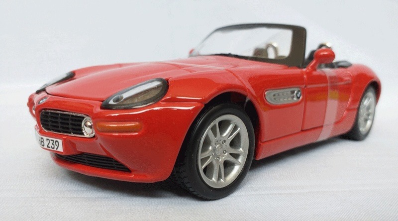 ماکت ماشین نایاب BMW Z8 مایستو ( 1/24 )