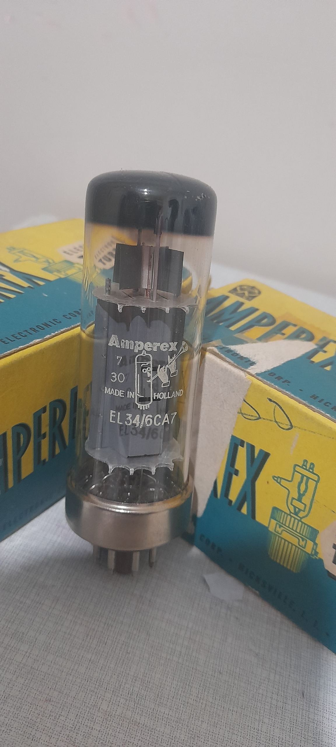 لامپ خلا EL34