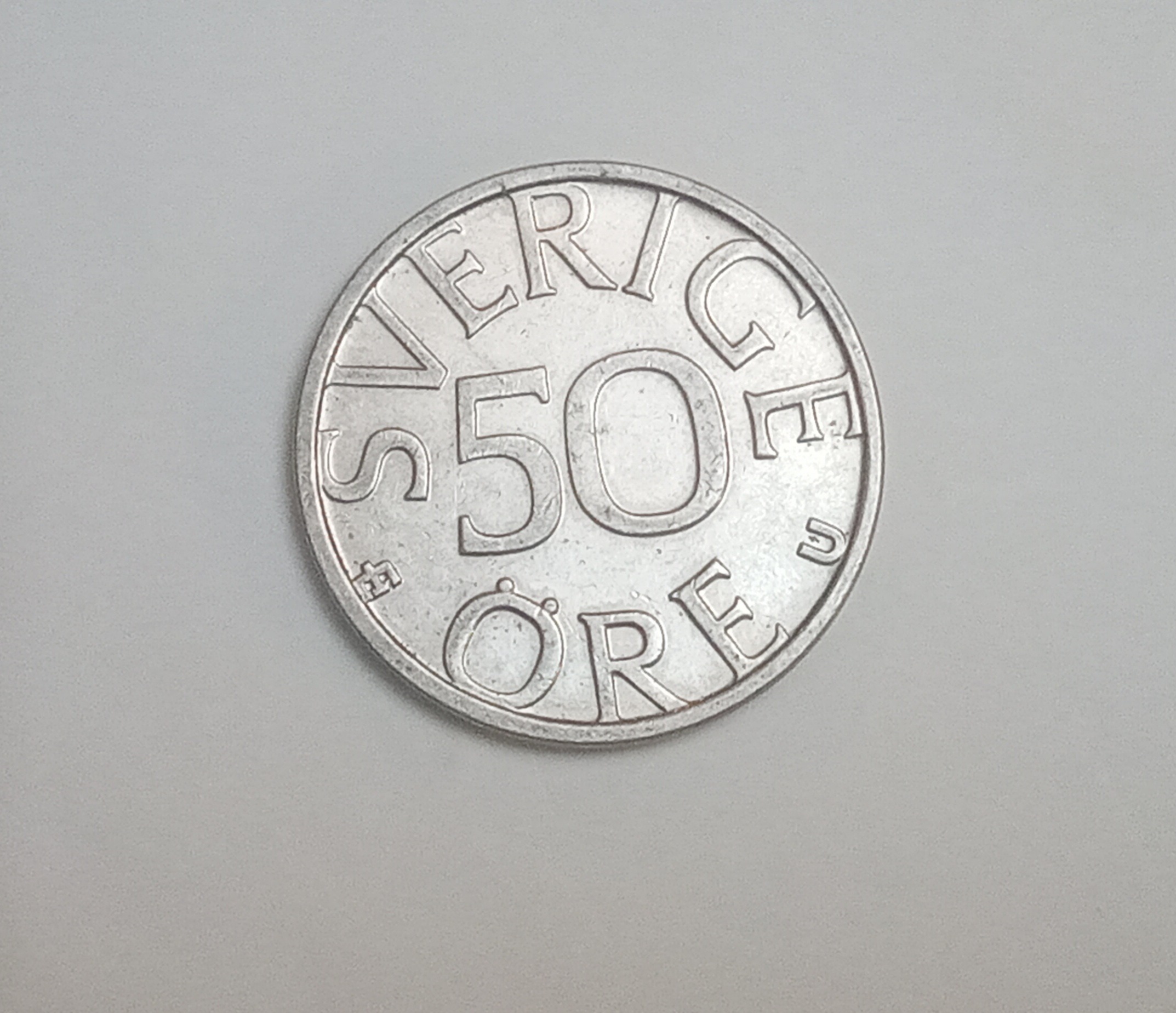 سکه زیبا و کمیاب 50 اوره سوئد 1980