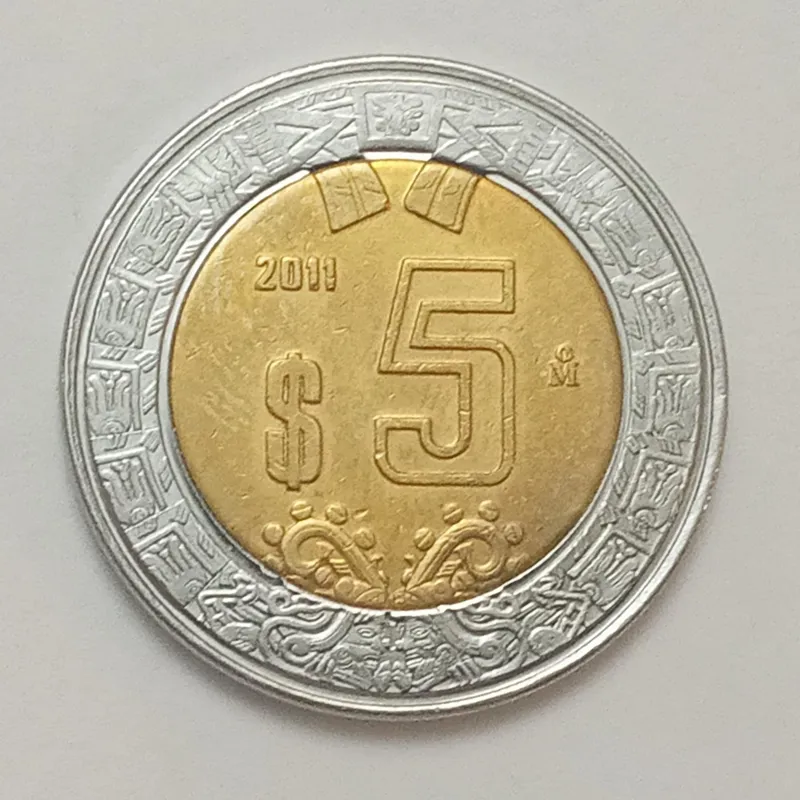 سکه بایمتال زیبا و کمیاب 5 پزو مکزیک 2011