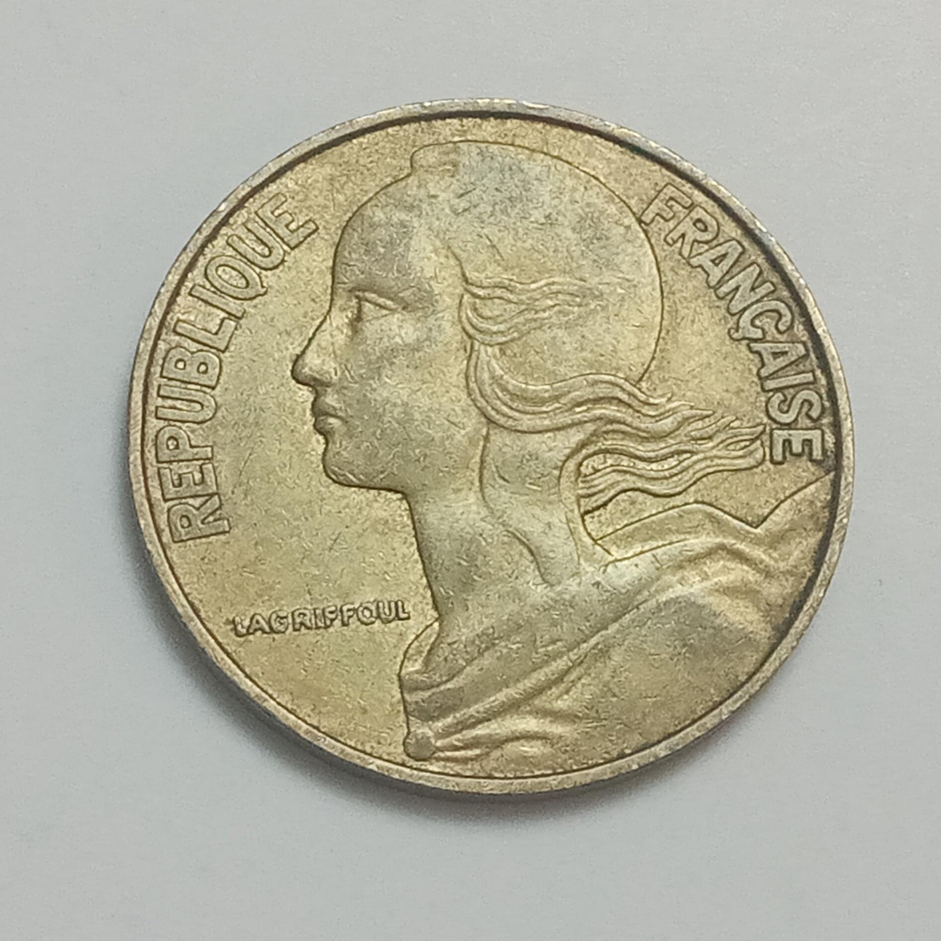 سکه زیبا و کمیاب 20 سنتیم فرانسه 1983